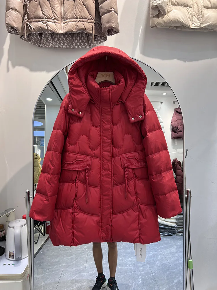 Koreaanse versie kant ontwerp mode witte eend donsjack met capuchon winter 2025, nieuwe dames effen middellange donsjas