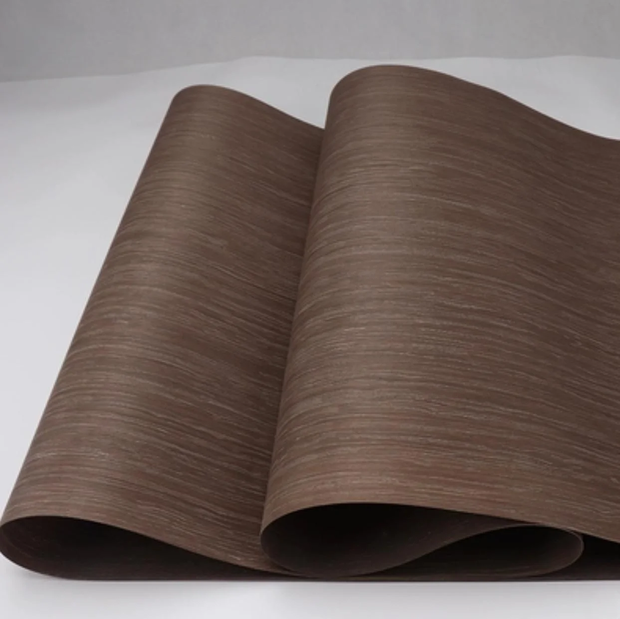 

L:2.5meters Width:580mm T:0.25mm Tech Elegant Nestle Wood veneer High End Fashionable Decoration