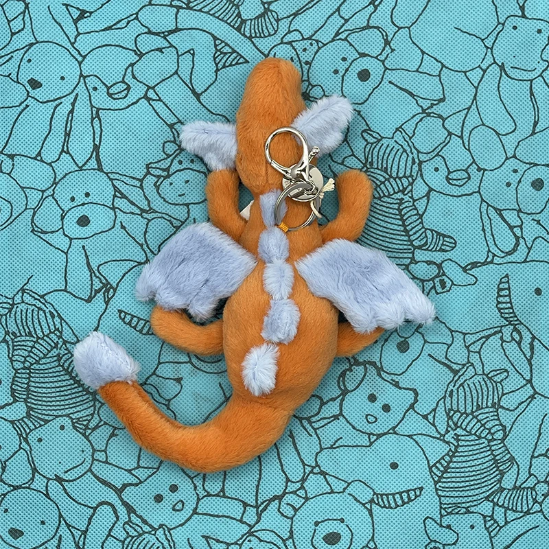 Halloween-Serie: Plüsch-Rucksack-Anhänger mit Kürbis-, Totenkopf- und Mumienmotiven, mehrfarbige Plüsch-Anhänger mit Schneedrachen-Motiv, Plüschtiere, Geburtstagsgeschenke. – Detail 16