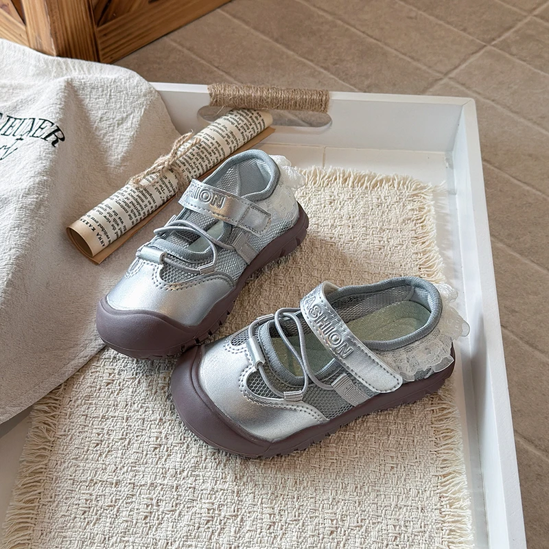 Girls Casual Shoes Hollowed-out Non-slip Kids Sandals Toes Capped Anti-kick 2026 Summer New Children Beach Shoes Mesh Breathable