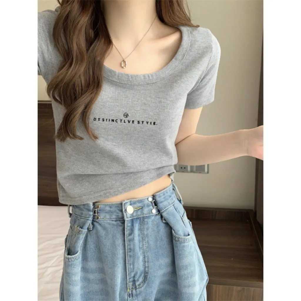 

Summer Women's Large Neckline Short-Sleeved T-Shirt Fashionable U-Neck Stylish Design Beautiful Top for 2025