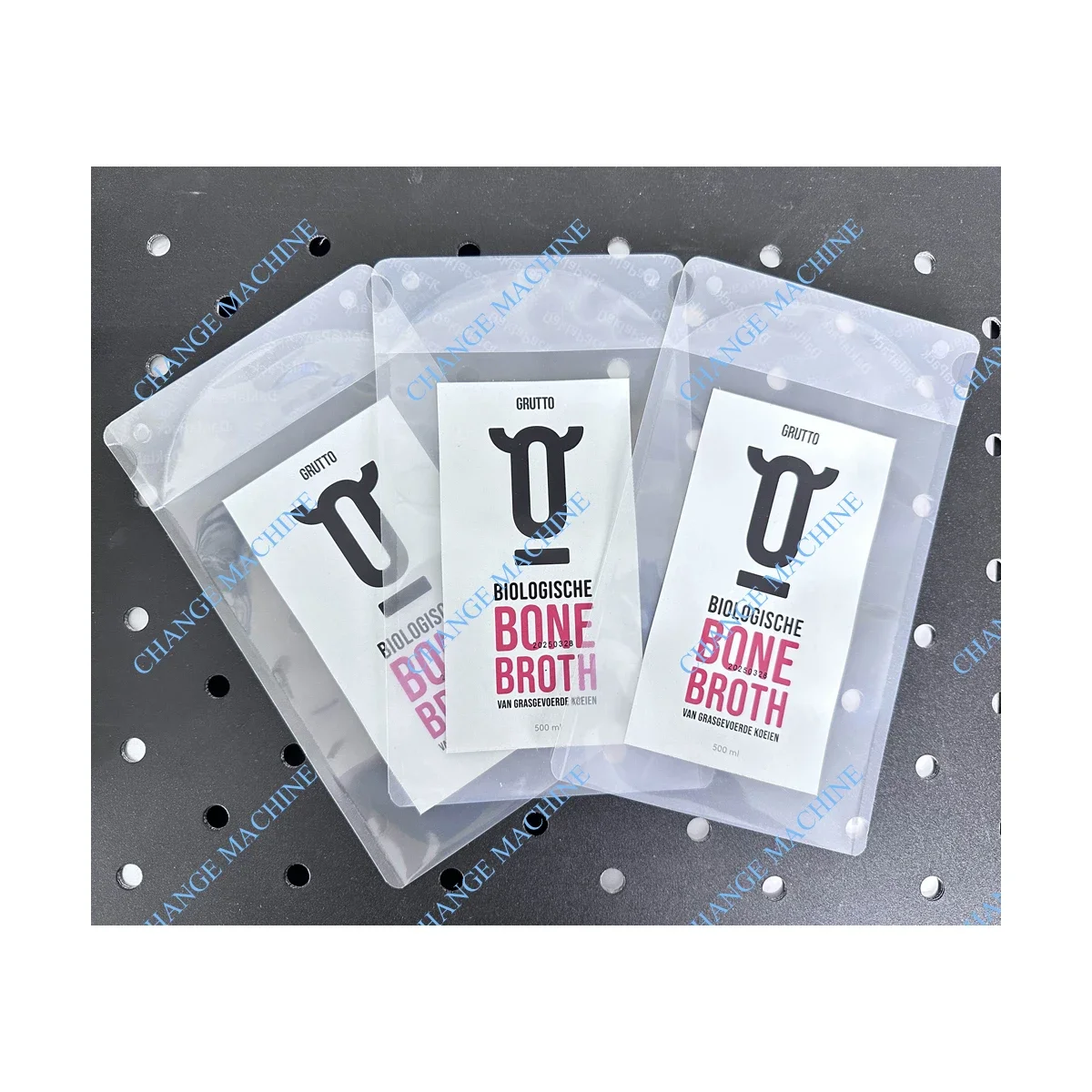 Automatic Pouches Labeling Machine