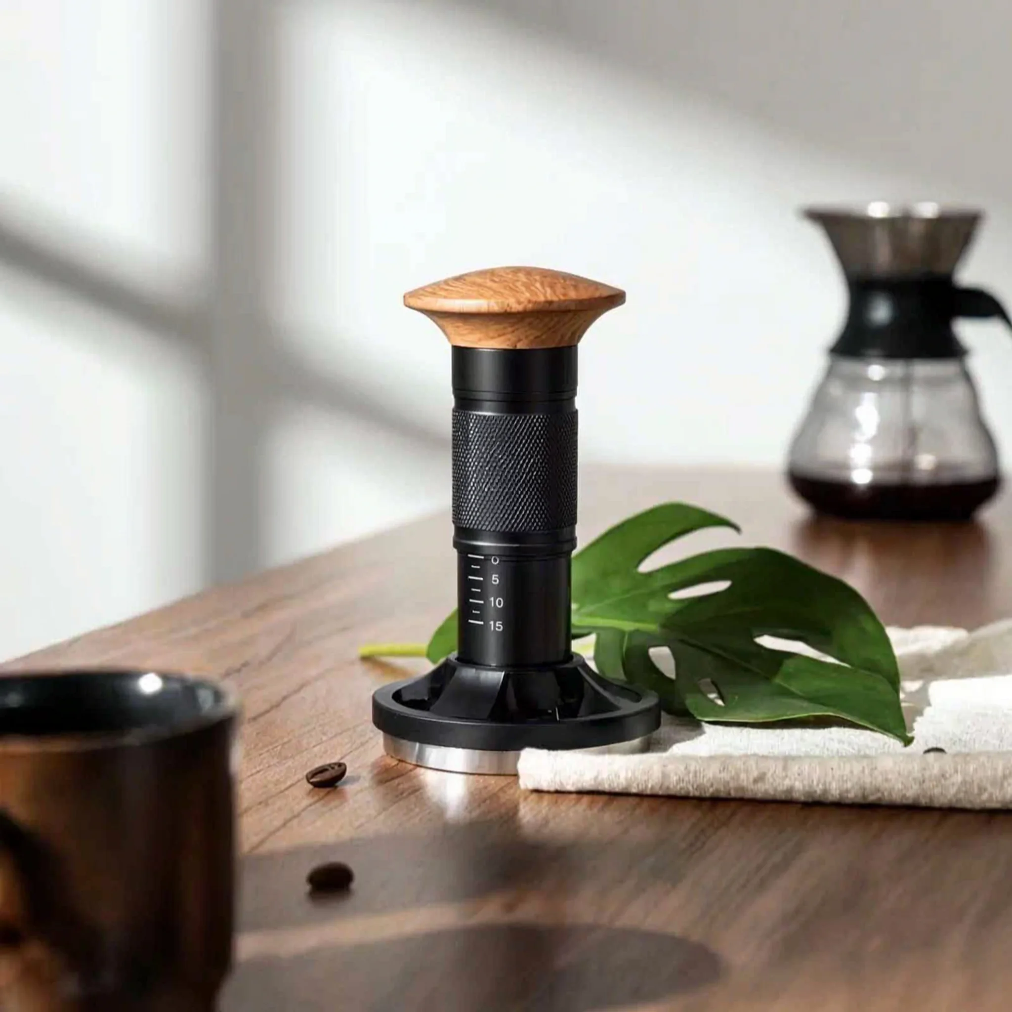 Spring-Loaded Espresso Tamper Consistent Pressure Espresso Tamper with Wooden Handle Food-Safe Long-Lasting for Baristas, Cafes