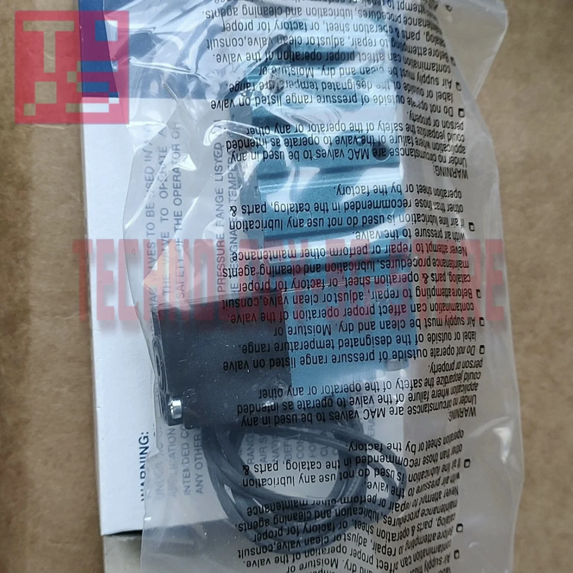 솔레노이드 밸브 411A-A0A-DM-DDAJ-1JM 411A-B0A-DM-DDAJ-1JB 411A-B0A-DM-DDFJ-1JM 박스 내 새 제품