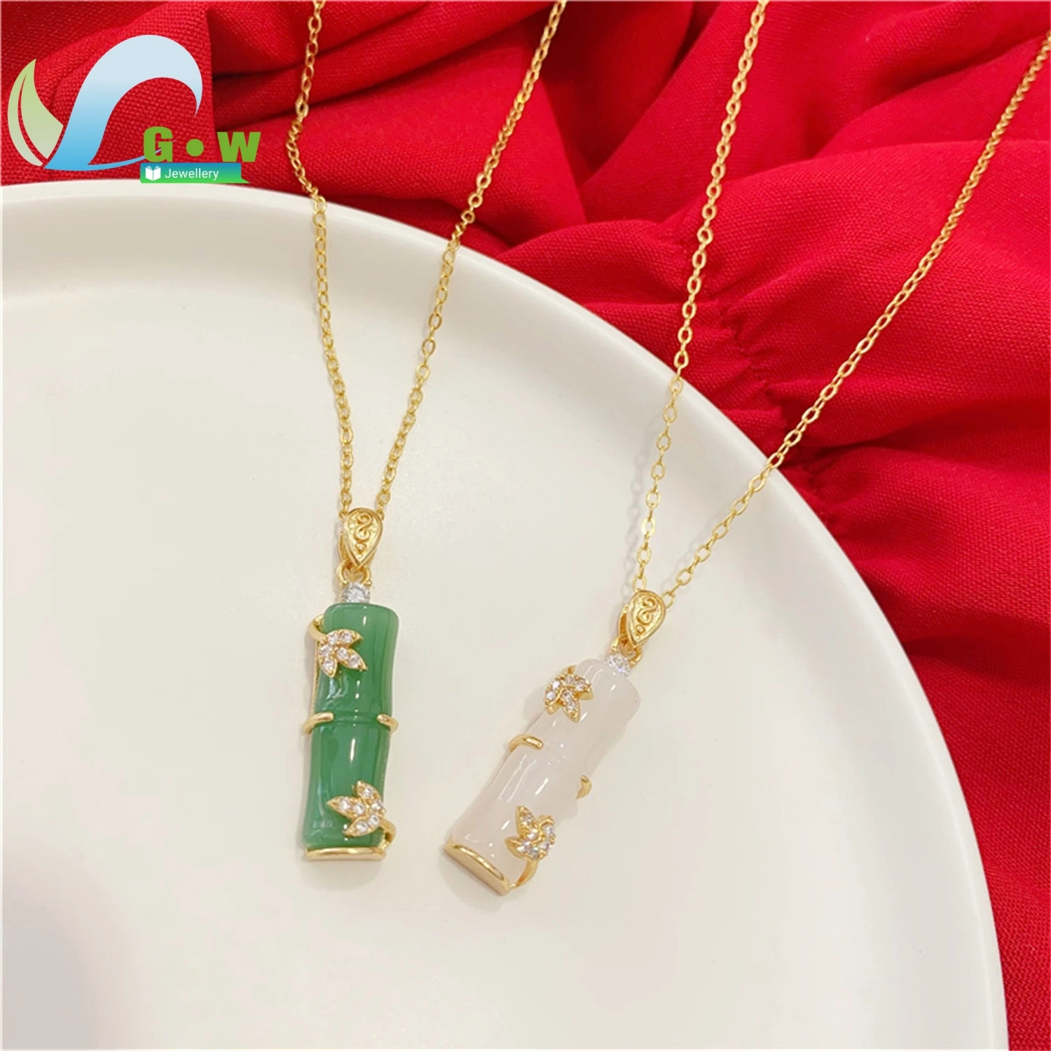 

Luxury Imitation Gold Bamboo Chain Necklace Vintage Style Jade Accents Women Layered Necklace Antique Color Retention Lightweigh