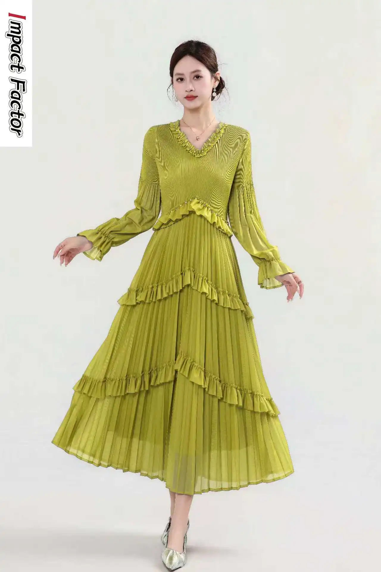 robe-plissee-miyake-nouvelle-mode-automne-et-hiver-2021-couleur-unie-design-sens-et-temperament-fin-jupe-de-banlieue