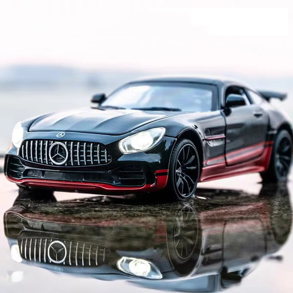 

1/24 GTR Игрушечная модель автомобиля, литые из сплава спортивные автомобили, 4 двери, открытый металлический корпус, резиновые шины, звук, искусственные игрушки, автомобиль, детский подарок на день рождения