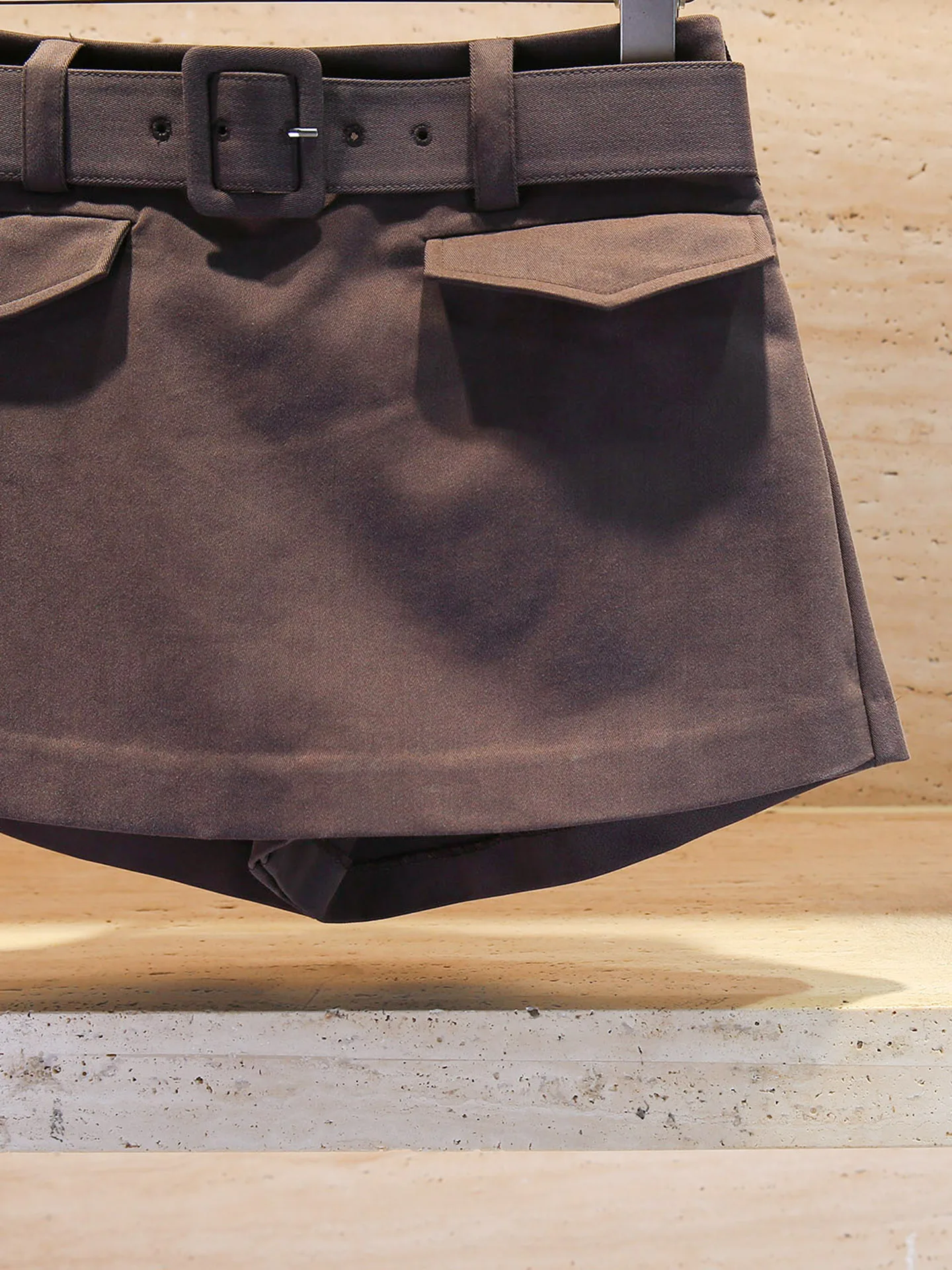 Spódnico-spodnie damskie z wysokim stanem, w kształcie litery A, modne, z paskiem, codzienne spodnie z prostymi nogawkami, kolekcja jesienna.