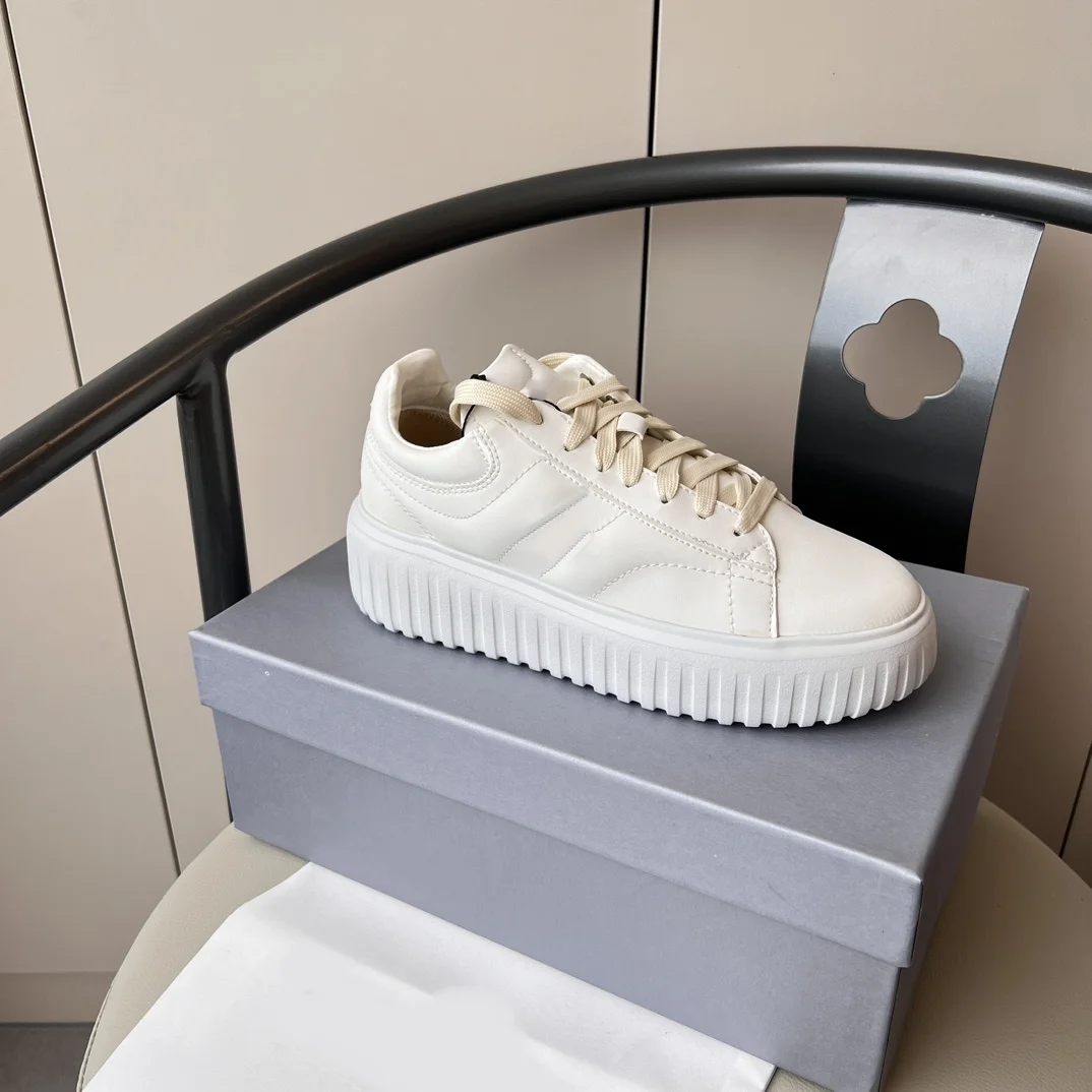 Sapatos casuais de corte baixo para mulheres, dedo do pé redondo, sola grossa, aumento de altura, confortável, apartamentos versáteis, branco, fora, novo, 2024