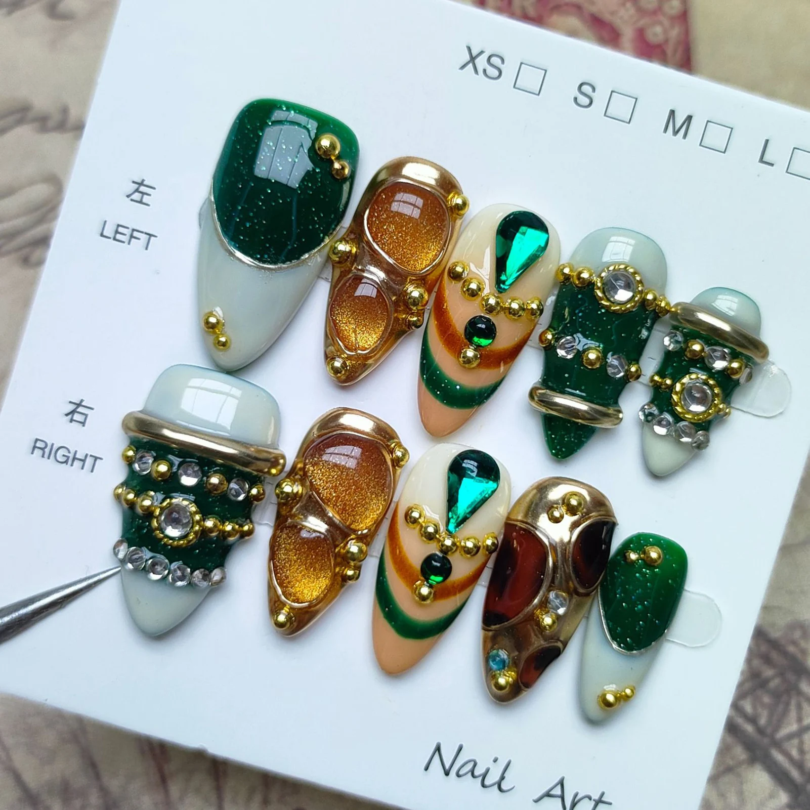 10pcs Press On Nails Retro Green Rhinestone Design False Nails for Wedding Party Wearable Reusable Fake Nail Patches