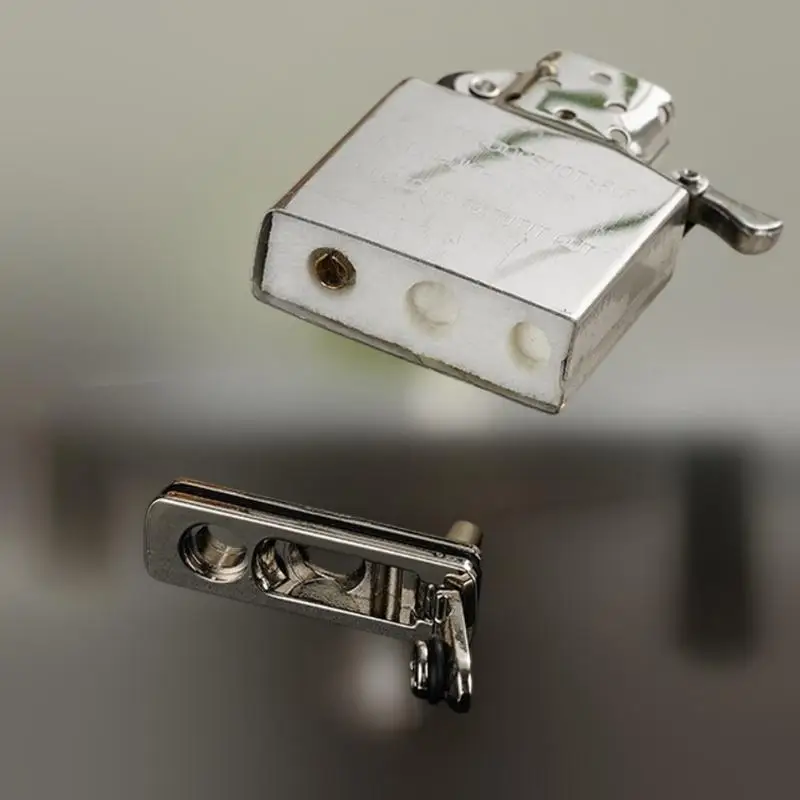 قاعدة قطنية عادية لولاعة الرمز البريدي، معززة بمعدن الختم، تم تعديله لتقليل التطاير. #1