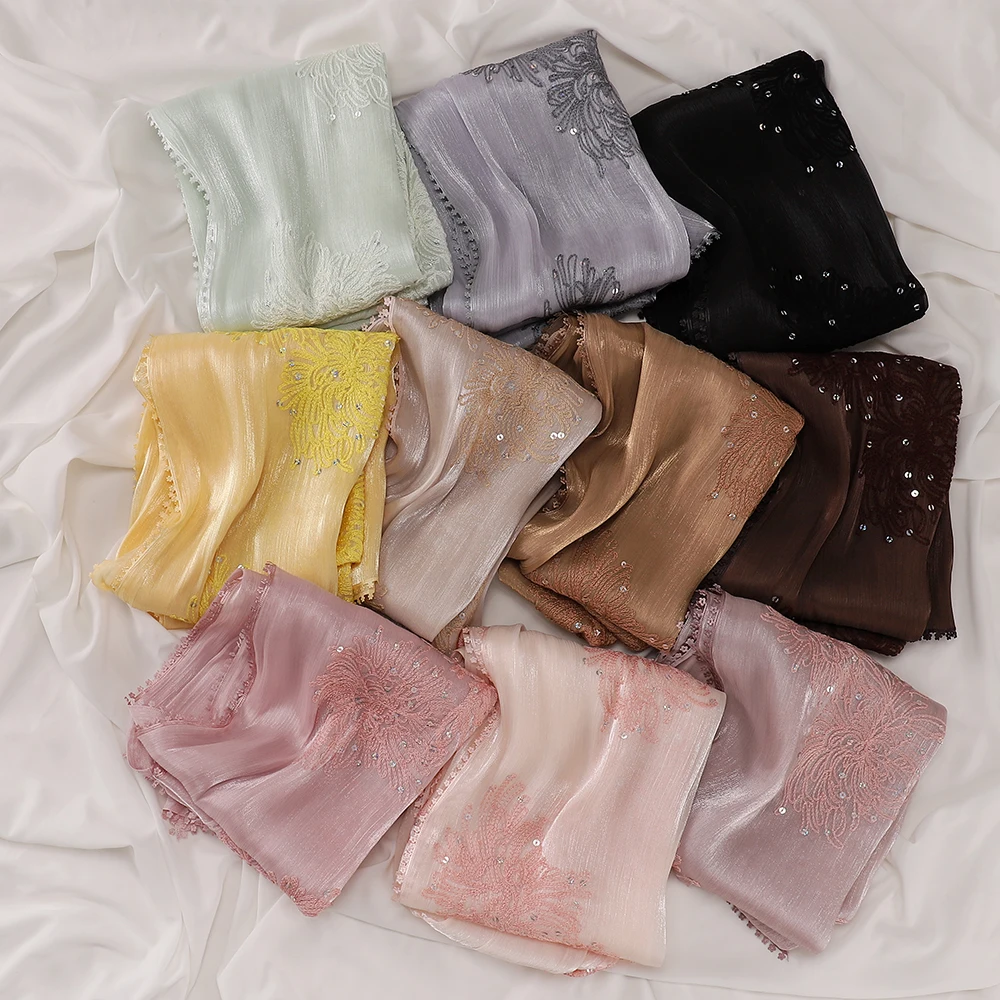 Blumenbestickter Hijab mit Funkelnden Pailletten, Glänzender Schal, Atmungsaktiver Islamischer Damenschal, Party-Gebetstuch, Kopftuch – Detail 6