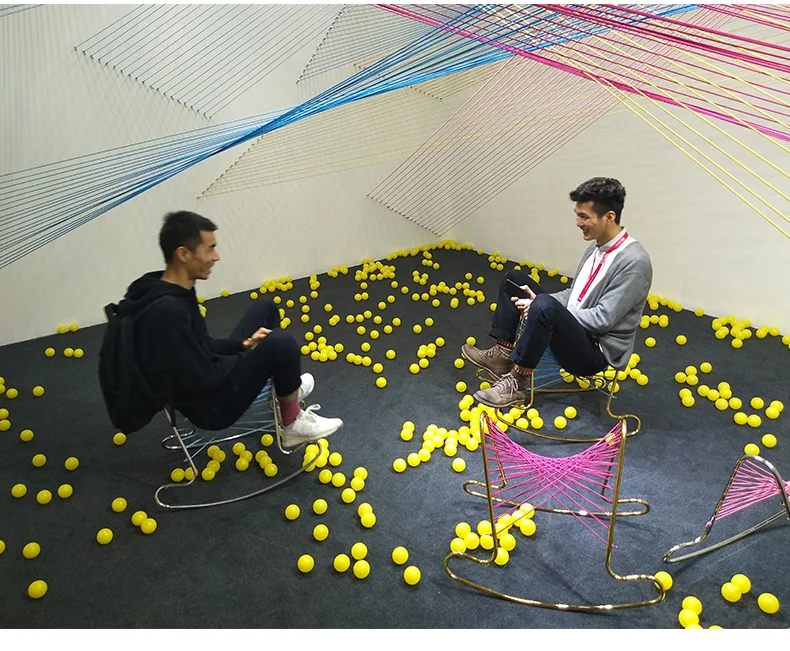 كرسي هزاز للأطفال من الفولاذ المقاوم للصدأ على شكل حصان للكبار بطبقة مزدوجة تحمل تخفيف الضغط حصان طروادة صغير وفتاة