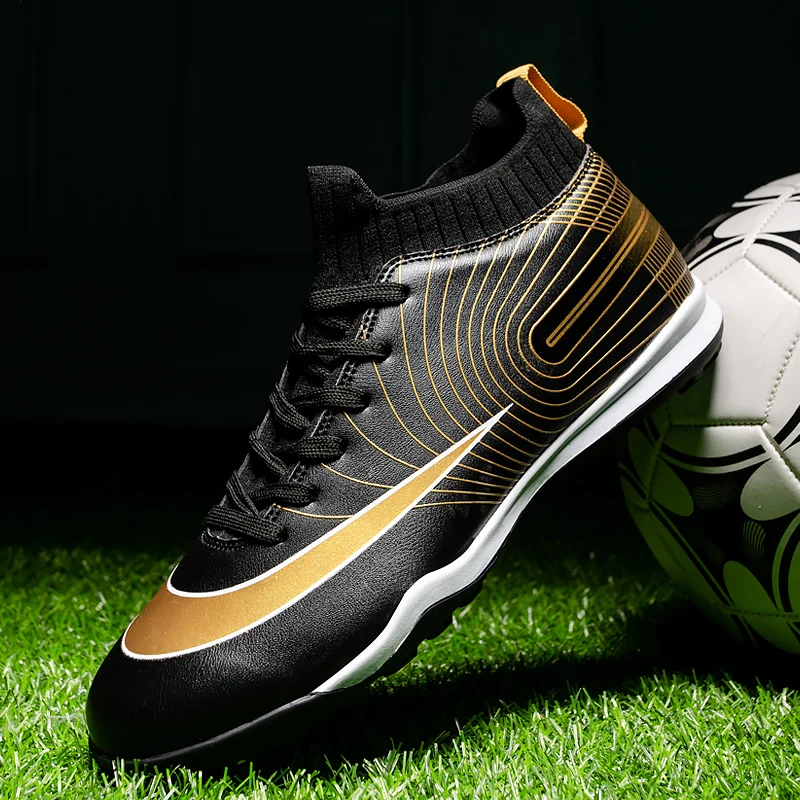 2025 Oro Uomo Scarpe da calcio Per adulti Bambini Sport Scarpe da calcio Uomo Outdoor Erba Tacchetti da calcio Antiscivolo Futsal Turf Sneakers Uomo