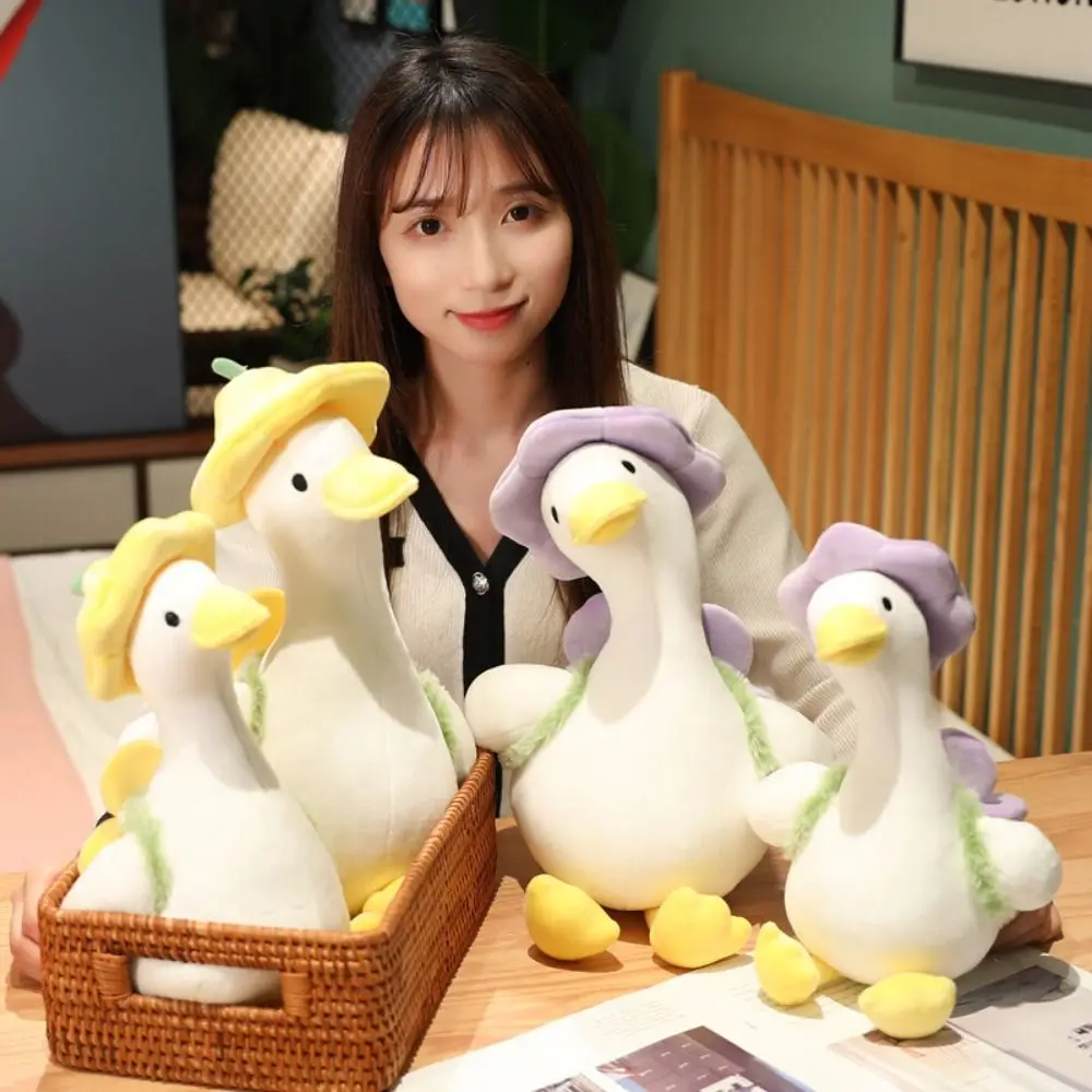꽃나들이 오리 봉제인형 PP솜 부드러운 하이킹 오리 달래기 인형 푹신하고 귀여운 봄 나들이 오리 봉제인형 소파