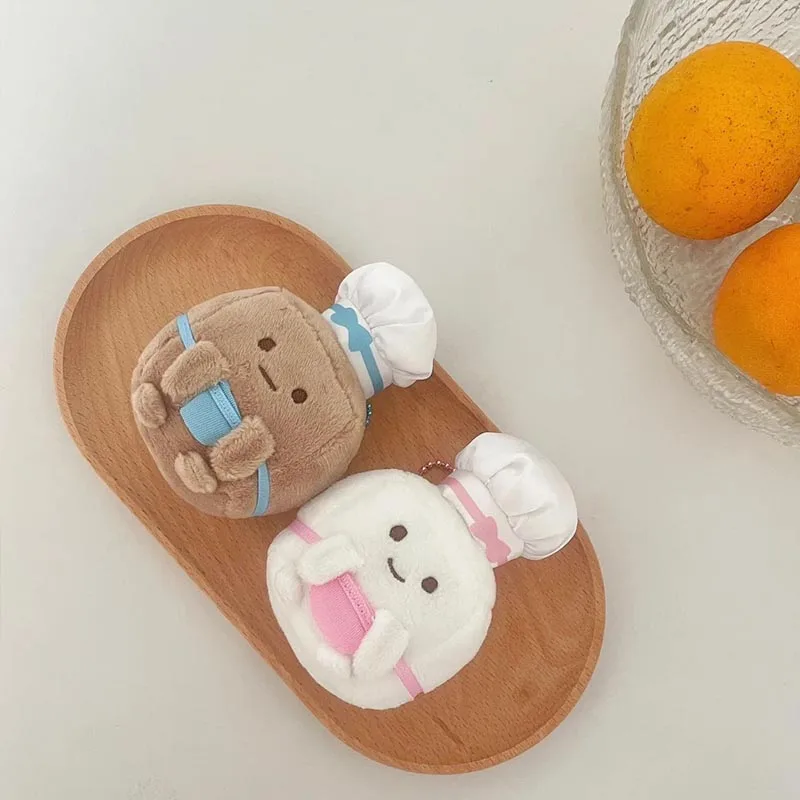 พวงกุญแจตุ๊กตาขนนุ่มน่ารักสไตล์ญี่ปุ่น ของตกแต่งตั้งโต๊ะขนาดเล็ก ของตกแต่งกระเป๋าเป้สะพายหลัง ของประดับตกแต่งน่ารัก ของขวัญคริสต์มาส