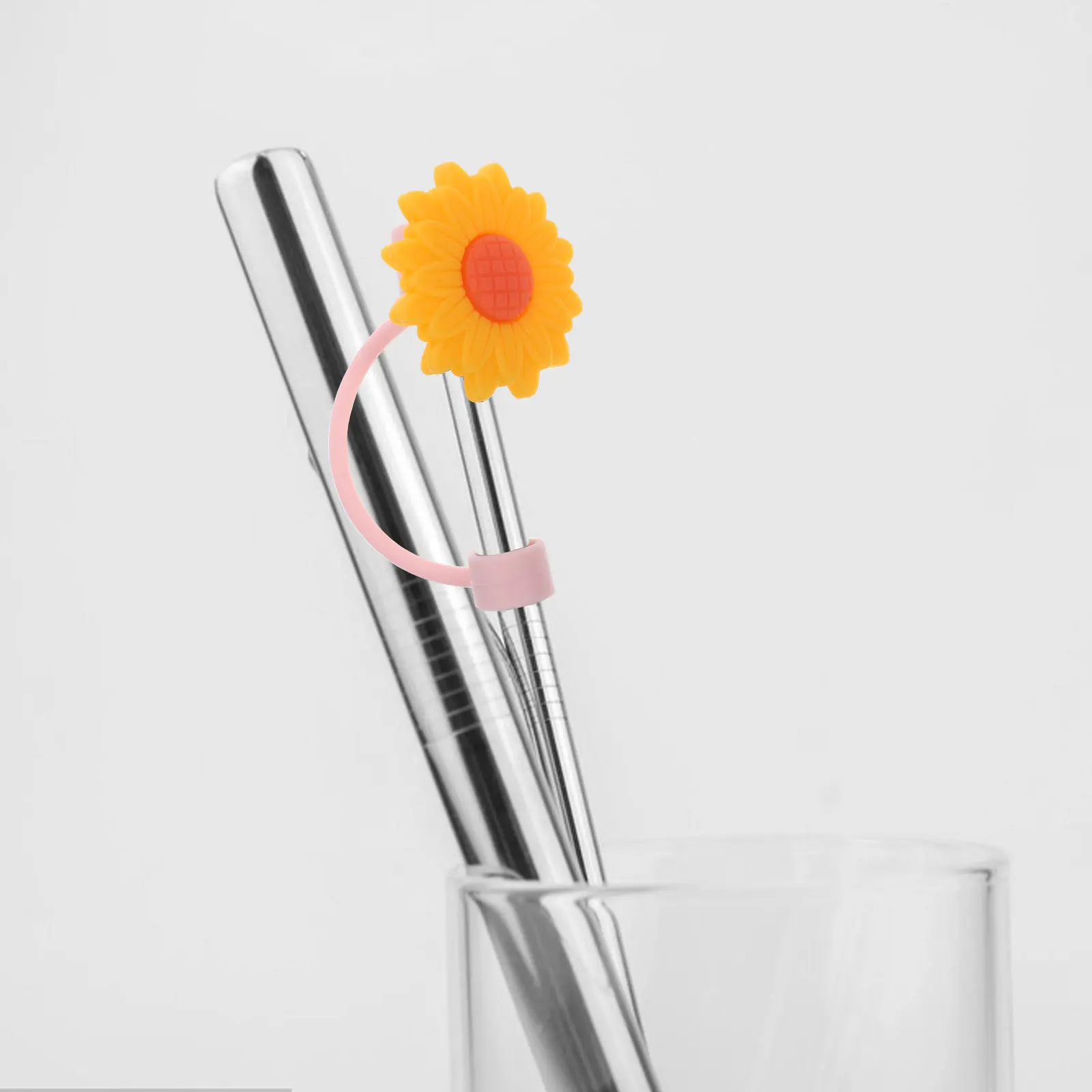 

2Pcs Cute Flower Silicone Straw Topper Reusable Protective Tip Cap Decorative Drinking Accessory Ideal for Party Favors and