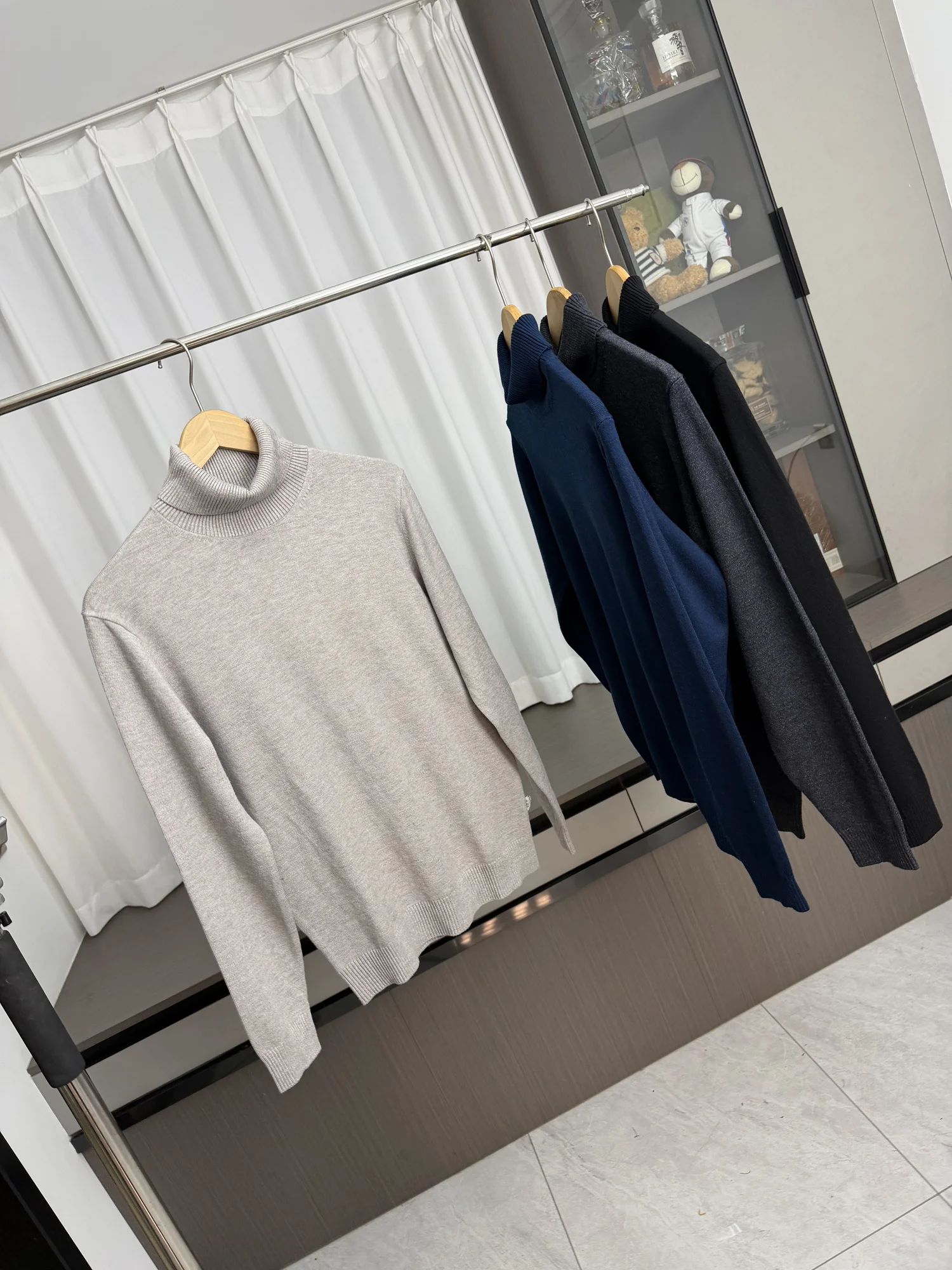 

Мягкий однотонный вязаный свитер с высоким воротником для мужчин, теплый и удобный, свободного кроя, с длинными рукавами, осенне-зимняя модная одежда на каждый день