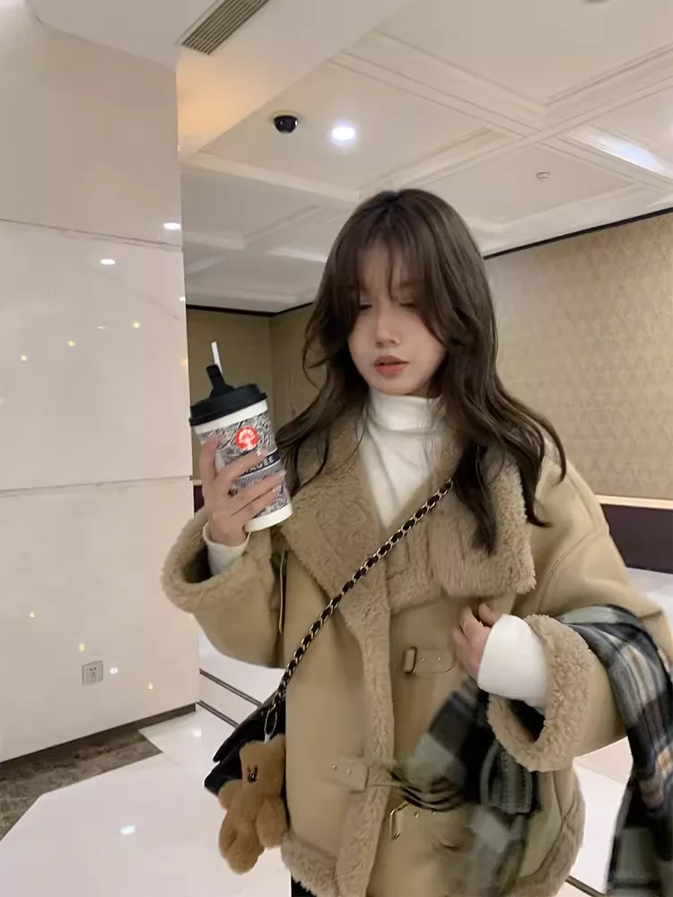 Miaolab Women's Biker Jaet Coat Warmth Inteated Leather And Fur  Hot  Milk Tea Winter New Arrival Loose Fit