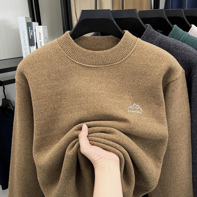 سترة محبوكة جديدة للرجال لشتاء 2025 بنصف رقبة عالية مع مخمل سميك وسترة مخملية دافئة برقبة مستديرة من قطعة واحدة #2