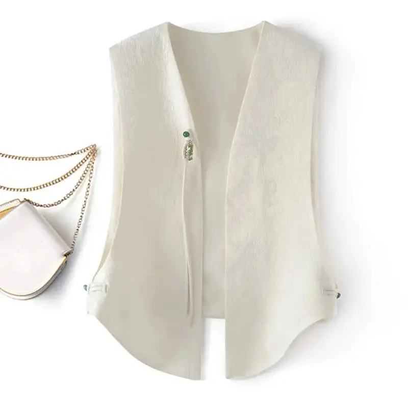 

2024 Spring New Chinese With Buckle Loose Vest Female Fashionable Versatile High-end Shawl With A Horse Clip On Top Short Vest