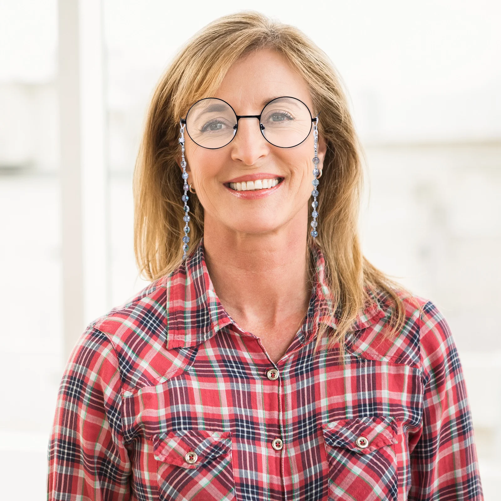 

1Pcs Beautiful Glasses Chain High-Quality Material Anti-Fall Mask Cord Fashion Style Sunglasses Decorations Unique