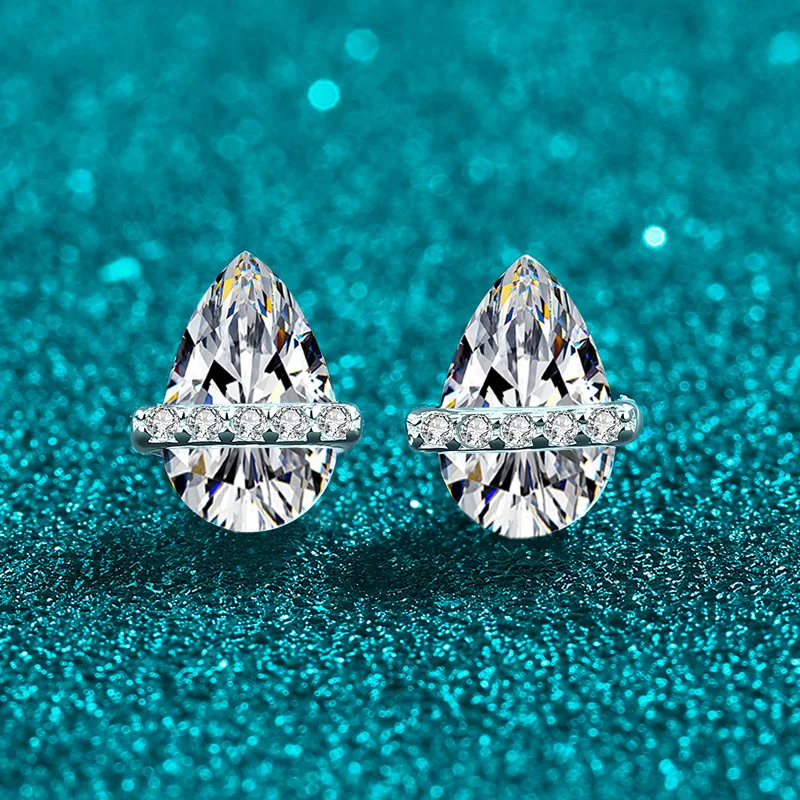 Trendy Versatile Surrounded Water Drop Stud Earrings 2.05 Carat For Women Moissanite PT950 Platinum Fashion Ladies Earring