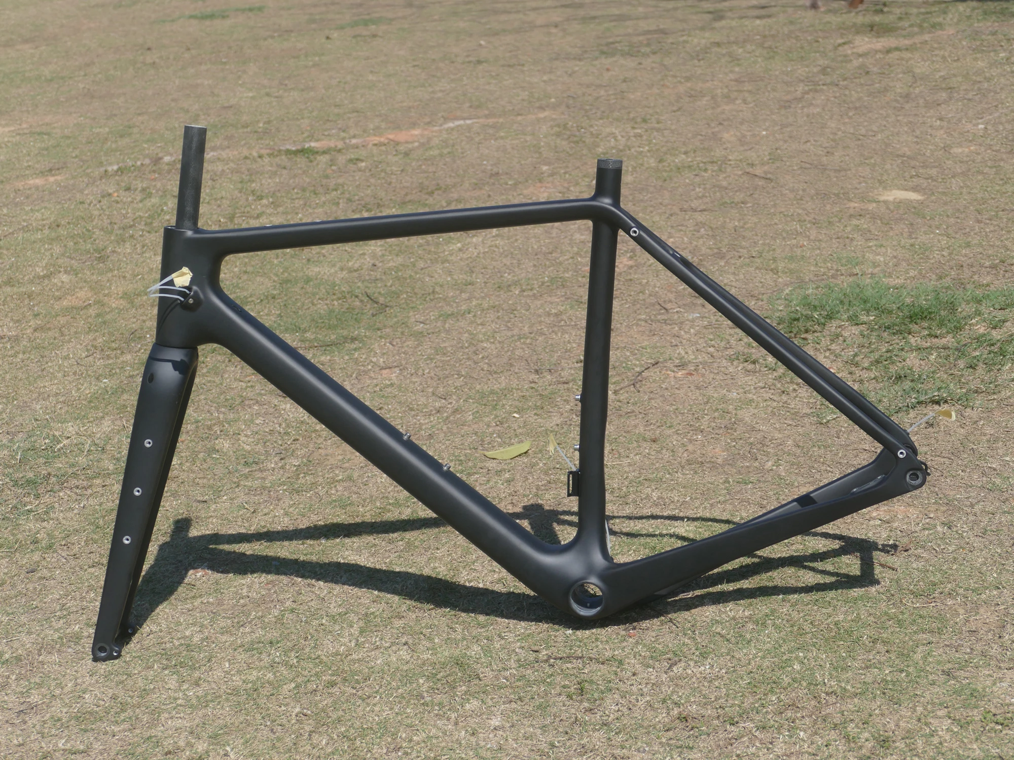 

New Arrival Full Carbon UD Matt Black Gravel Bike Bicyce Thru Axle Frameset Disc Frame & Fork 50/ 53 / 55 / 57 / 59cm