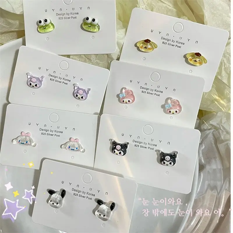 

Kawaii cartoon Sanrio earrings cute Kuromi sweet girl heart cartoon pachy dog ​​transparent earrings student earrings wholesale