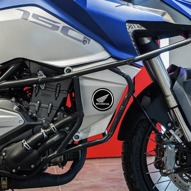 2/4/8/10 قطعة دراجة نارية تعديل ملصقات السيارات معدن الألومنيوم ملصق مائي دائري دراجة نارية ملصقات لهوندا CRF CB CR XR CRM CBR