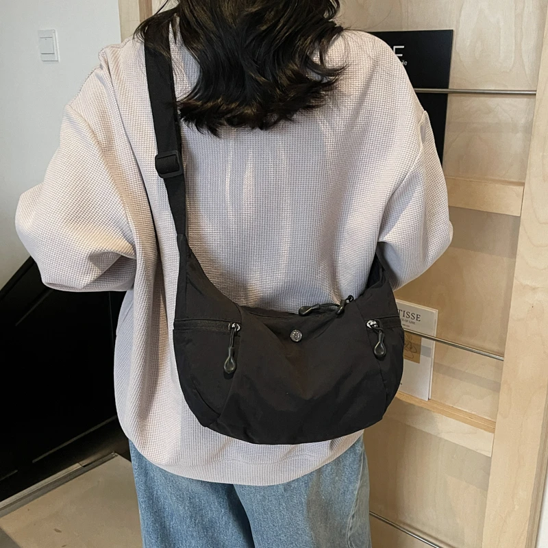 

Women's Lightweight Nylon Hobo Bag, Multi-Pocket Crescent Crossbody Purse, Casual Shoulder Bag for Work and Daily Use