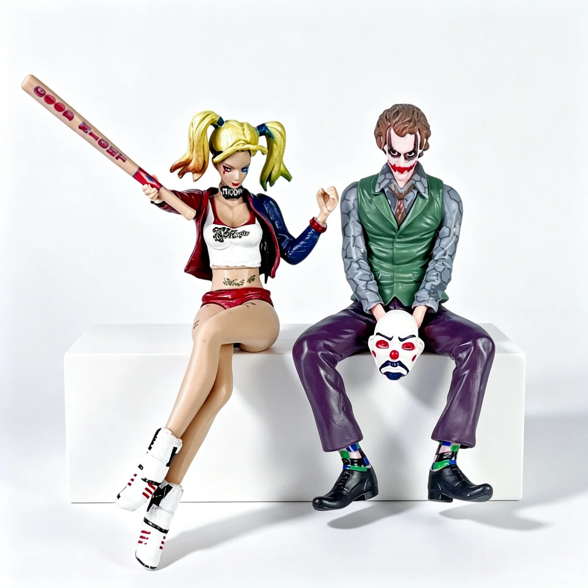 Joker & Harley Quinn PVC Sitting Exquisite Figure, Desktop & Car Decoration Ornament, Birthday & Holiday Gift