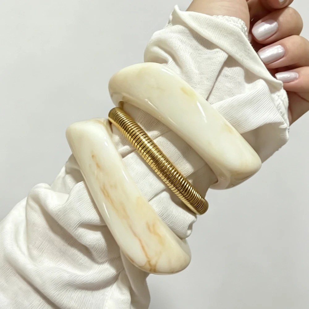 Yupsk 3/1pcs Irregularly Patterned Milky White Acrylic Resin Stacked Bracelets for Women Casual Fashion Closed Bangle Jewelry Gi