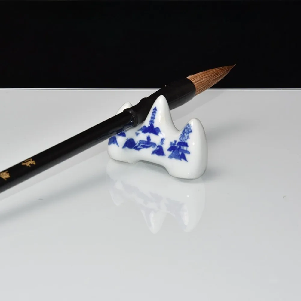 Chinese Ceramic Pen Holder Vintage Blue and White Porcelain Calligraphy Brush Stand Desk Storage Rack Art Supplies Office Decor