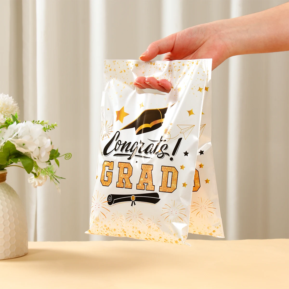 Graduation Party Gift Bag Class of 2025 Graduation Season Party Decor Grad Supplies Candy Biscuit Baking Gift Wrapping Favor Bag