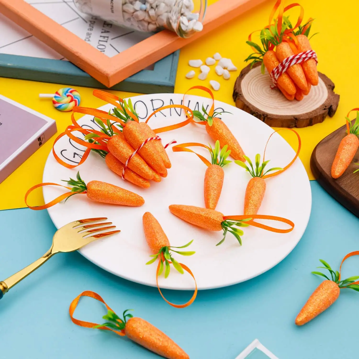 

2/6/12pcs Easter Carrot Pendants Artificial Glitter Carrot Ornament 2025 Easter Indoor Outdoor Festival Party Decoration Props