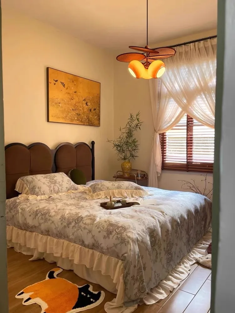 French medieval style rattan woven restaurant pendant light, study light, retro atmosphere, master bedroom light, sun lamp