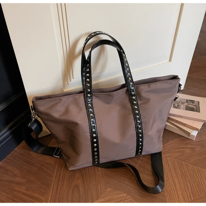 

Nylon Shoulder Bag, Unique Rivet Decoration, Solid Color Bag Body Design, Large Capacity Versatile Commuter Tote Messenger Bag