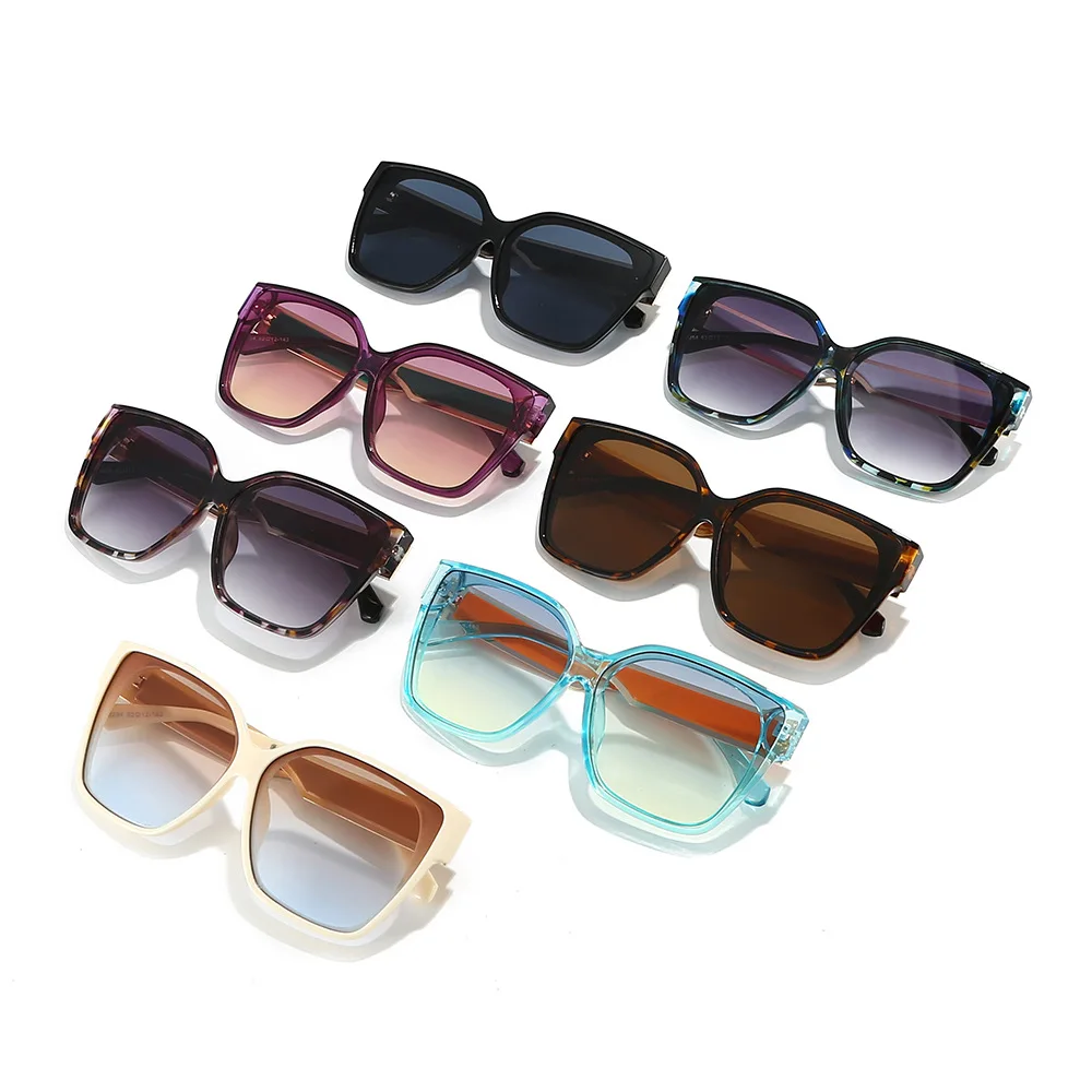 JNPCXI Neue modische quadratische Sonnenbrille für Damen, Farbverlauf, blaue Farbtöne, UV400, Retro-Sonnenbrille für Herren, trendige Sonnenbrille – Detail 3
