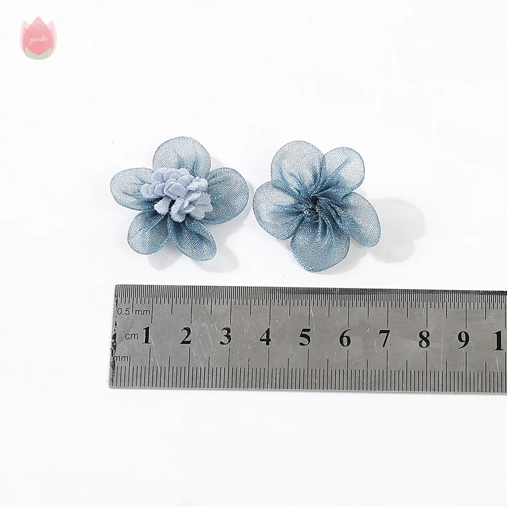 5Pcs 3Cm Mini Chiffon di seta fiori artificiali testa casa giardino camera decorazioni di nozze piante artificiali accessori fai da te decorazione