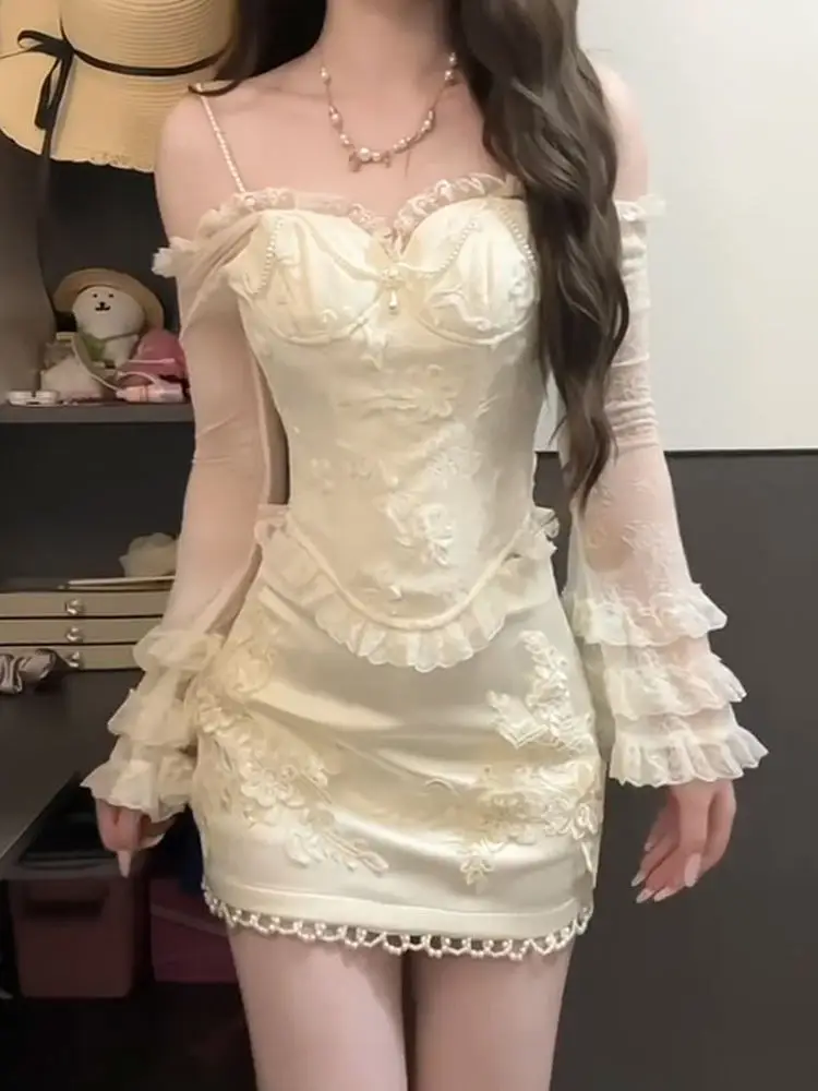 

Unique Shoulder One-Piece Top And High-Waisted Skirt Two-Piece Set for Short Women Comfortable Fashionable Women's Outfit
