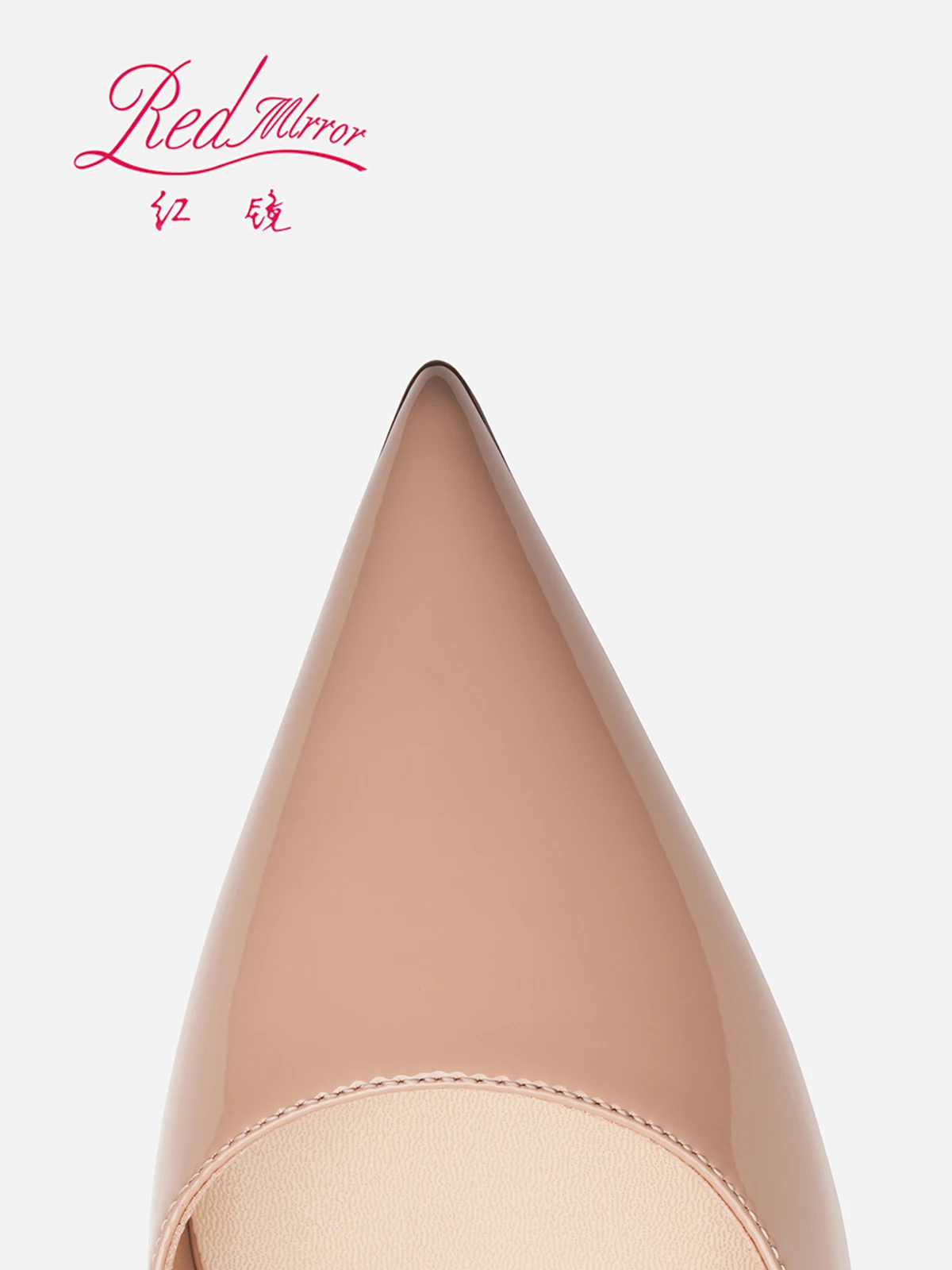 مرآة حمراء 2025 كعب عالي مدبب جديد للنساء بكعب رفيع حقيبة جلدية لامعة رأس صنادل المشاهير بمزاج فارغ