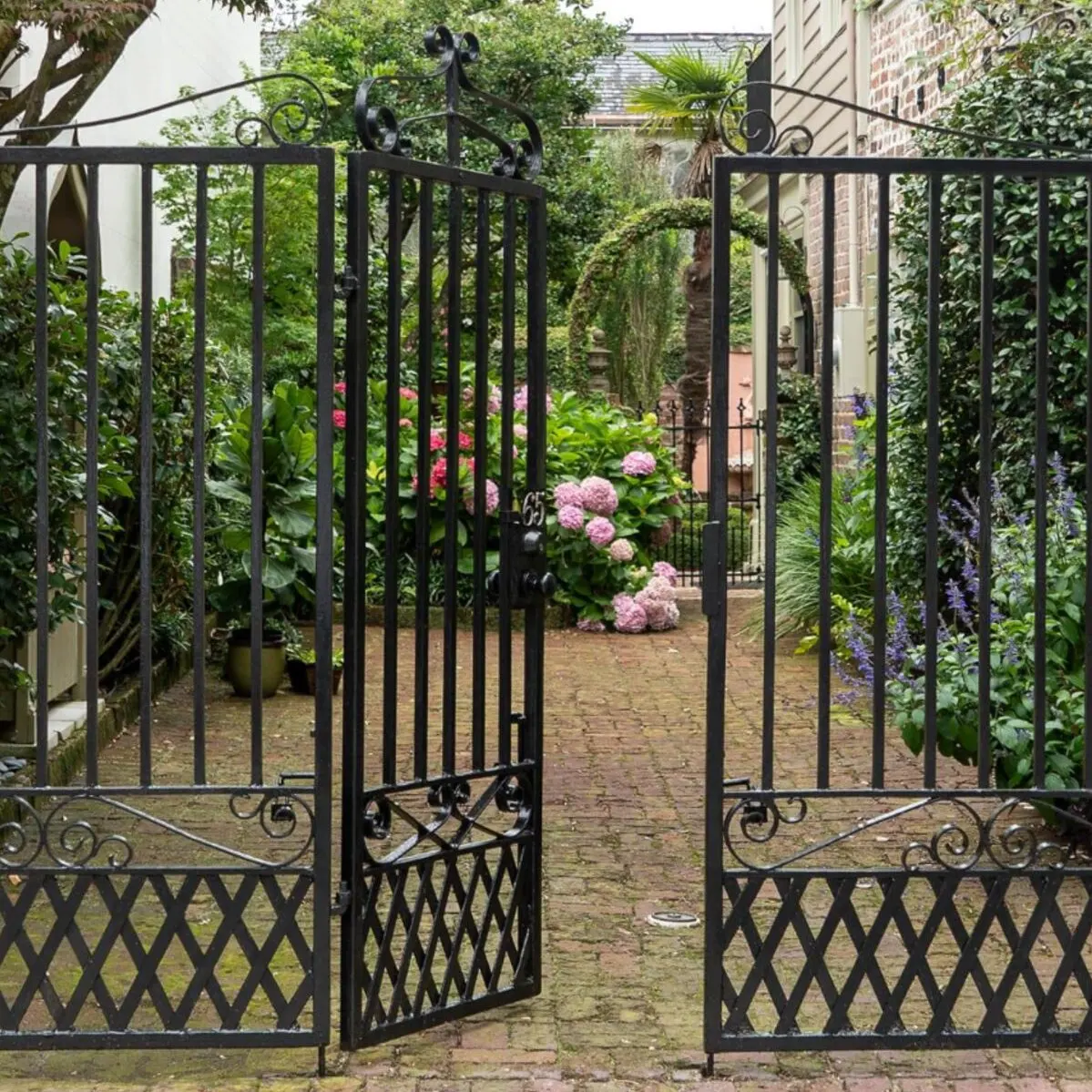 Living Room Inspired Design Villa Entryway Iron Gate Features Waterproof Finished Surface on Decorative
