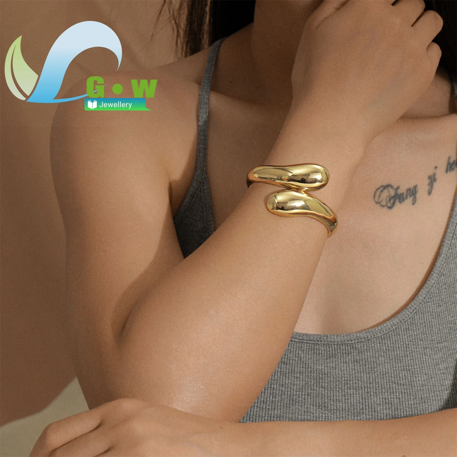 

Браслет-манжета в стиле панк с высоким глянцевым покрытием, широкий, с пружинной застежкой, нерегулярной формы, металлический, дизайнерский, унисекс, оптовая продажа ювелирных изделий