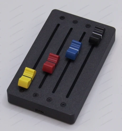 Pengontrol midicc 4 jalur minimal Pengontrol midi host DAWA, emoji string gambar fader