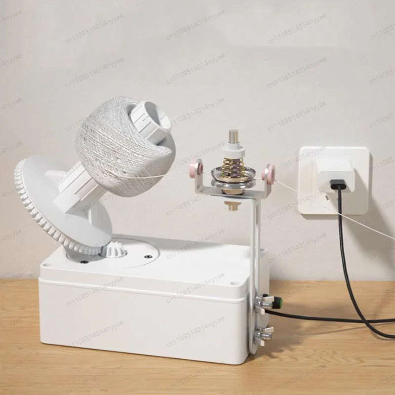 Adjustable speed and tension for neat balls of yarn, automatic electric winder USB powered knitting tool