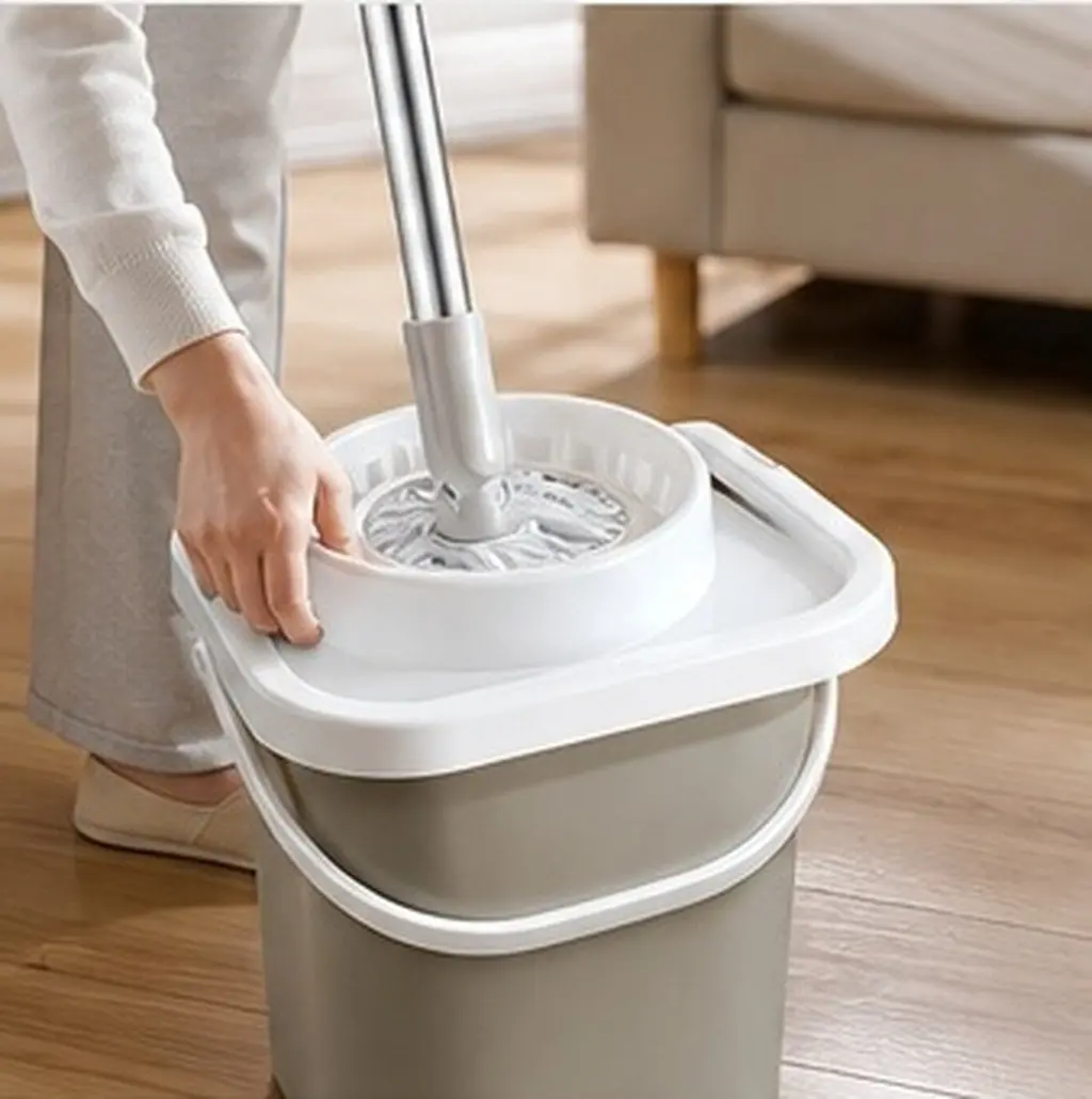 Plastic Mop Bucket Colander Basket Insert Efficient Water Wringing Mop Bucket Drainer Replacement Basket for Home Office Hotels