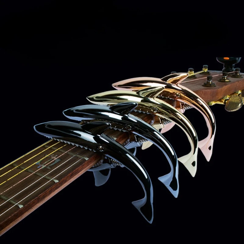 1 ud. Capo de guitarra metálico personalizado con forma de tiburón, accesorio de moda para guitarra eléctrica y ukelele
