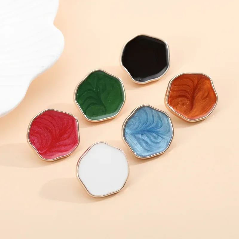 10pcs Water Wave Shape Shank Buttons Beautiful Irregular Plastic Plating Buttons Woman Coat Apparel Accessories