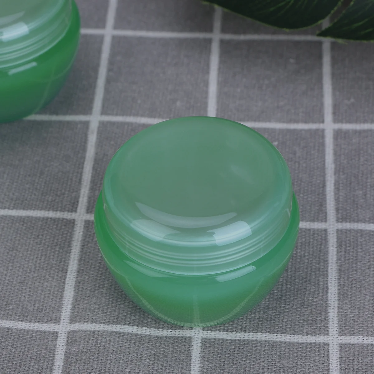 

12 шт., 30 г, бутылка для крема в форме гриба, устойчивый к просеиванию дорожный контейнер для теней для век, бальзам, мазь, упаковка, пустая банка, белая